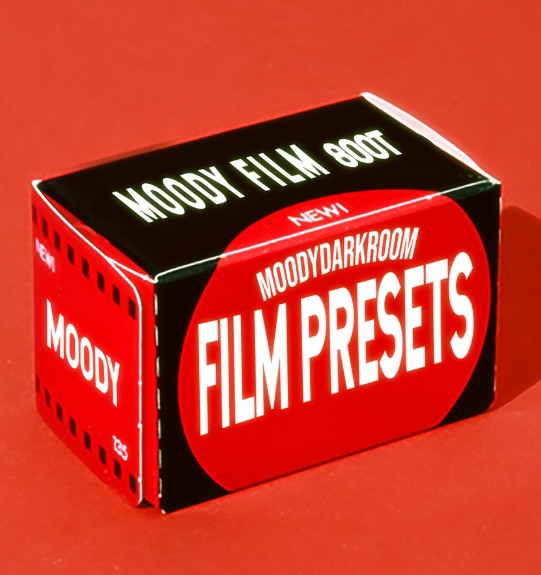 Moody Dark Room – Moody Film Preset Pack  (Premium)