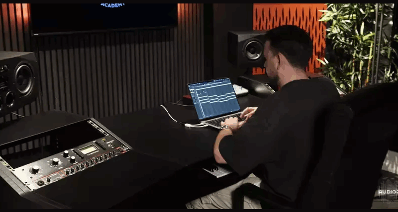 Tomorrowland Academy How to make Hyper Techno TUTORiAL (Premium)