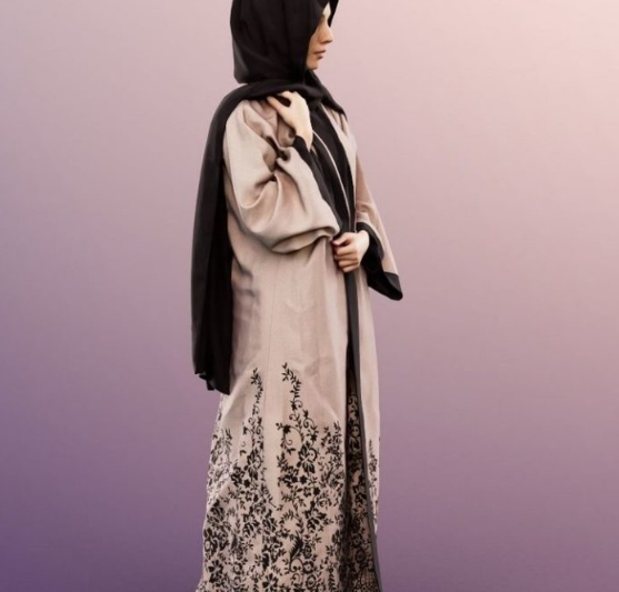 Standing Traditional Muslim Woman low-poly 3d model (Premium)